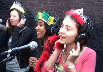 Rádio Online #10anosproduzindo – Show da Alegria 003: Show das Poderosas, de Anitta, e Na Sua Estante, de Pitty, nas vozes dos alunos de Comunicação Social e Sistemas de Informação