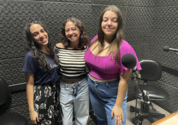 Podcast Gloss e Política – Karenn Rodrigues, Ana Clara Cardoso e Mariana Brandão